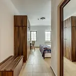 Ema מלון 3*